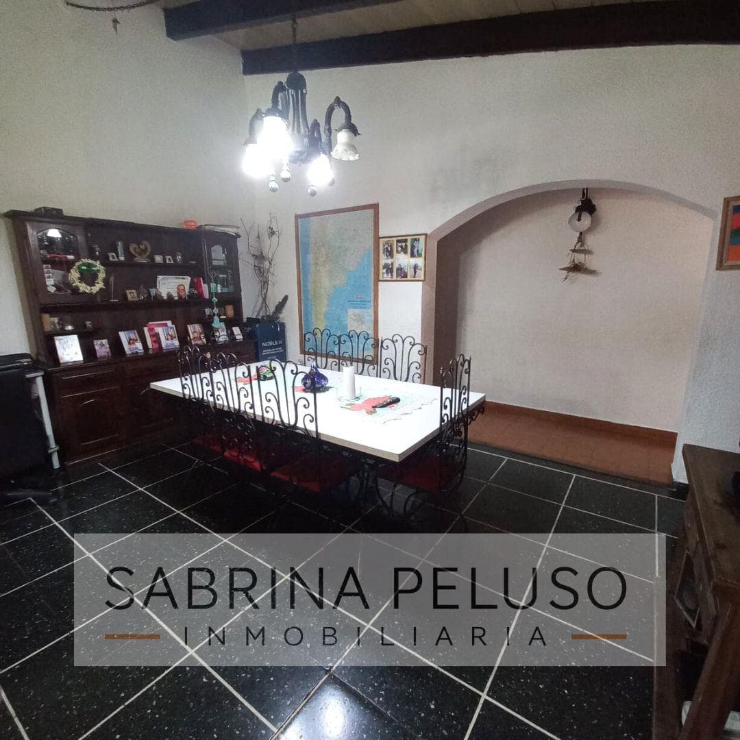 Country House for Sale in La Reja