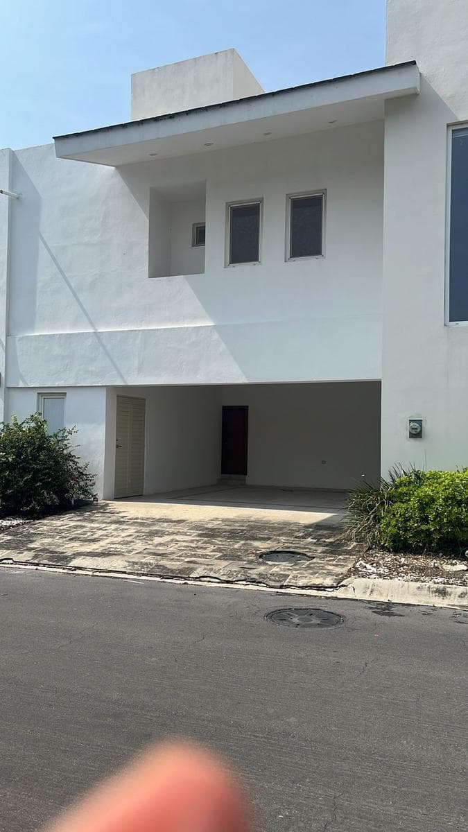 HOUSE FOR SALE IN CIUDAD VICTORIA, TAMAULIPAS
