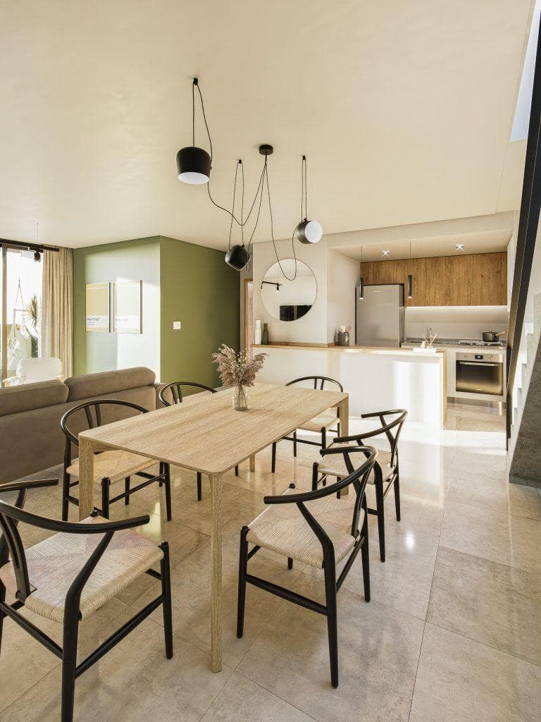 For Sale/Financing: Three-Bedroom Apartment. Downtown