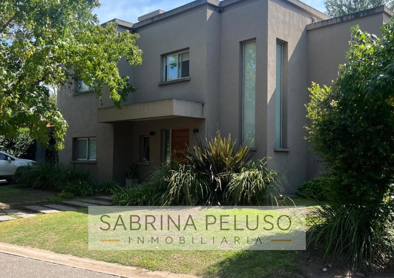 FOR SALE: House in El Casco de Moreno