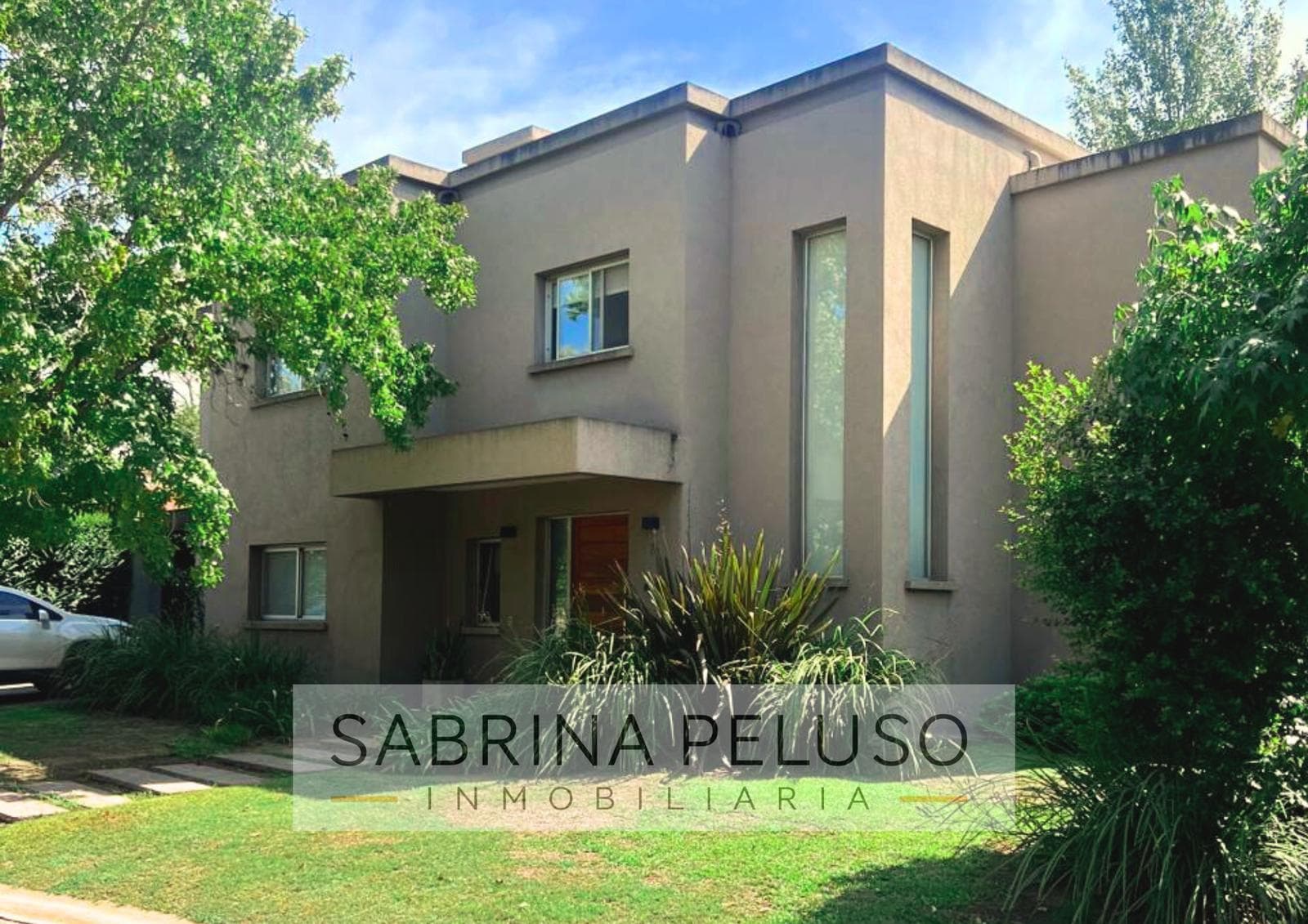 FOR SALE: House in El Casco de Moreno