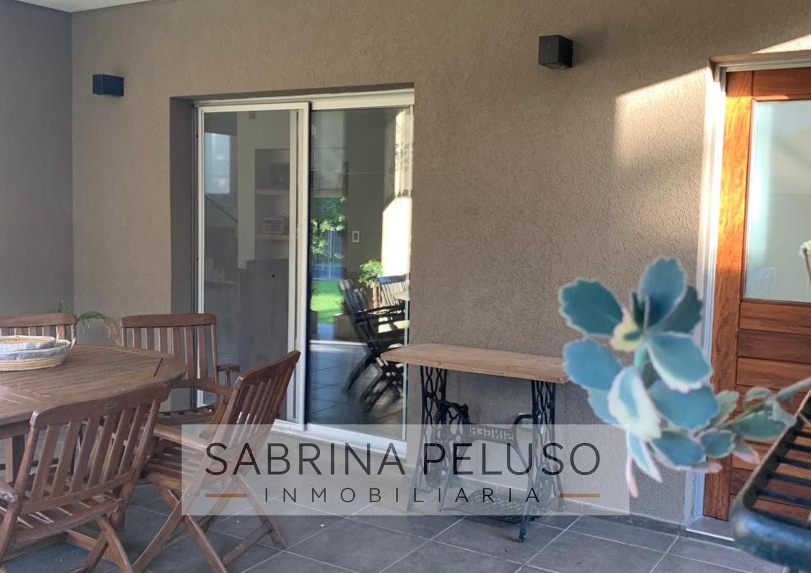 FOR SALE: House in El Casco de Moreno