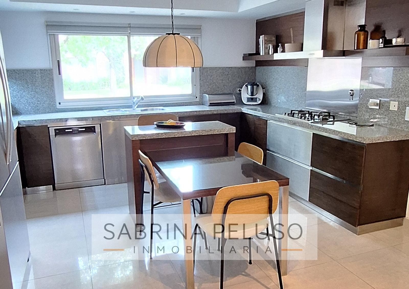 FOR SALE: House in El Casco de Moreno