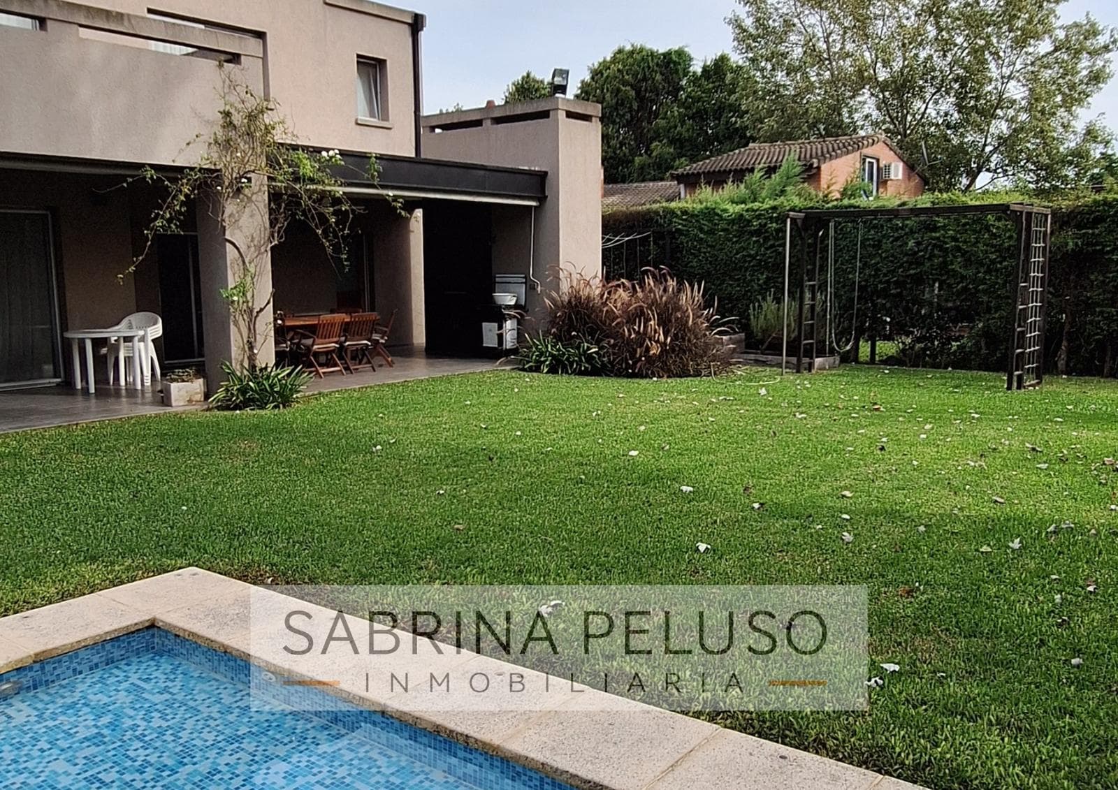 FOR SALE: House in El Casco de Moreno