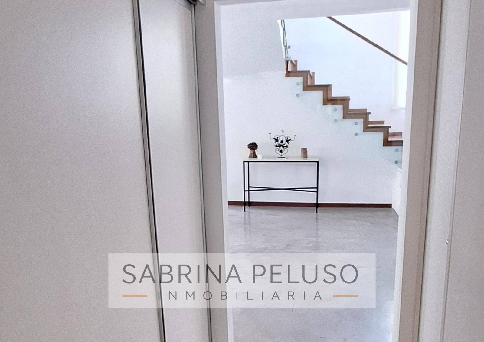FOR SALE: House in El Casco de Moreno