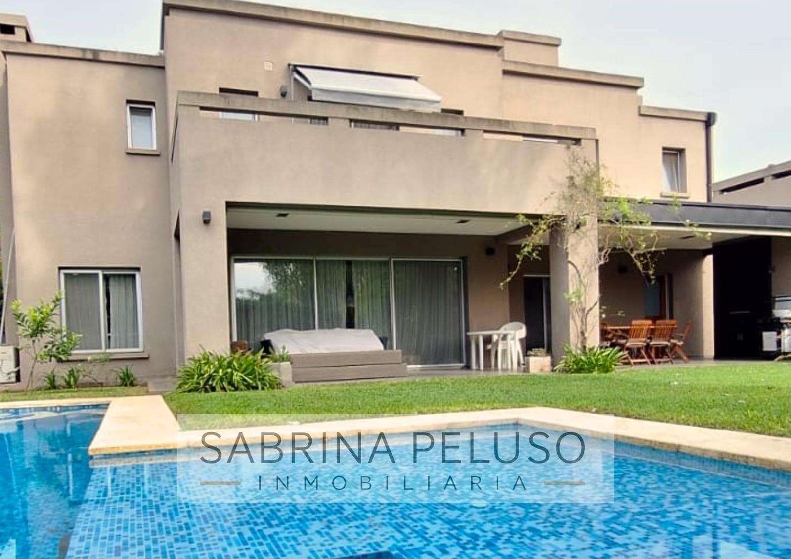 FOR SALE: House in El Casco de Moreno