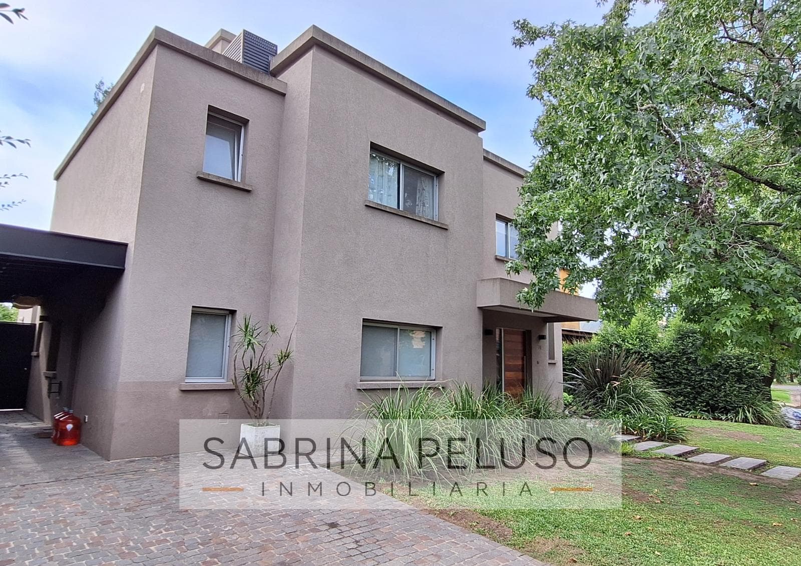 FOR SALE: House in El Casco de Moreno