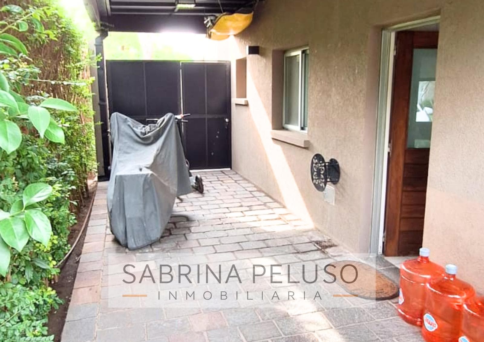 FOR SALE: House in El Casco de Moreno