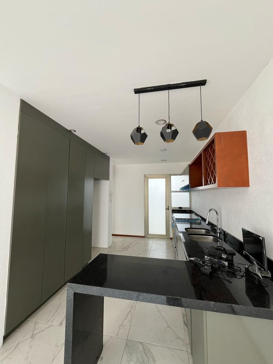 House for SALE, 5 MINUTES FROM PASEO ALTOZANO