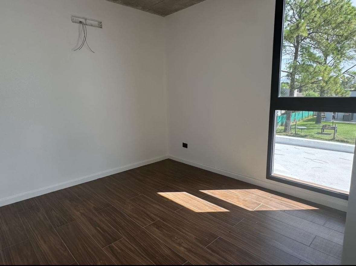 Modern-Style House for Sale - In El Ensueño