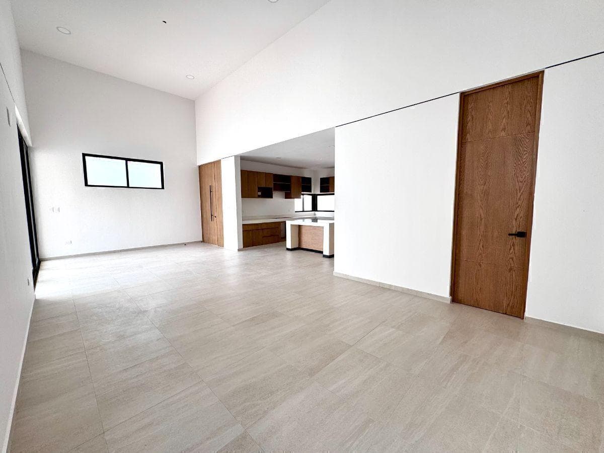 HOUSE FOR SALE IN MÉRIDA, ONE STORY, 422 m2, DZITYÁ