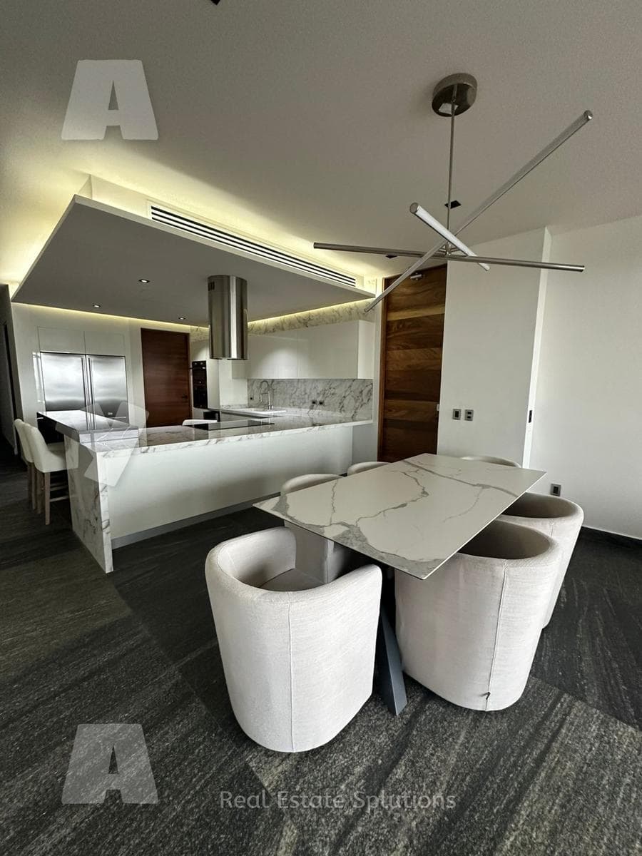 Apartment for Sale, LUXURIOUS AND RENOVATED/CONVERTED to a 2-Bedroom Unit, RIVA, Puerto Cancún