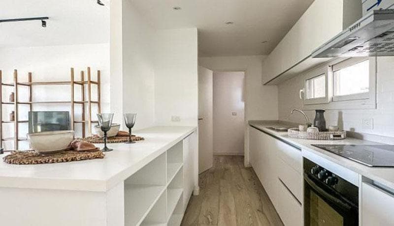 2.5-Room Ground-Floor Apartment for Sale with Garden and Garage in Pilar
