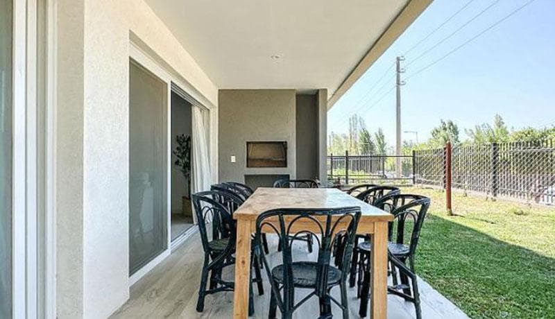 3-Room Apartment with Garden and Garage in Pilar