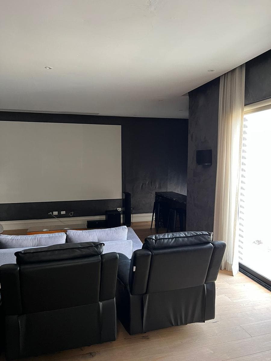 HOUSE FOR SALE IN LA JOYA