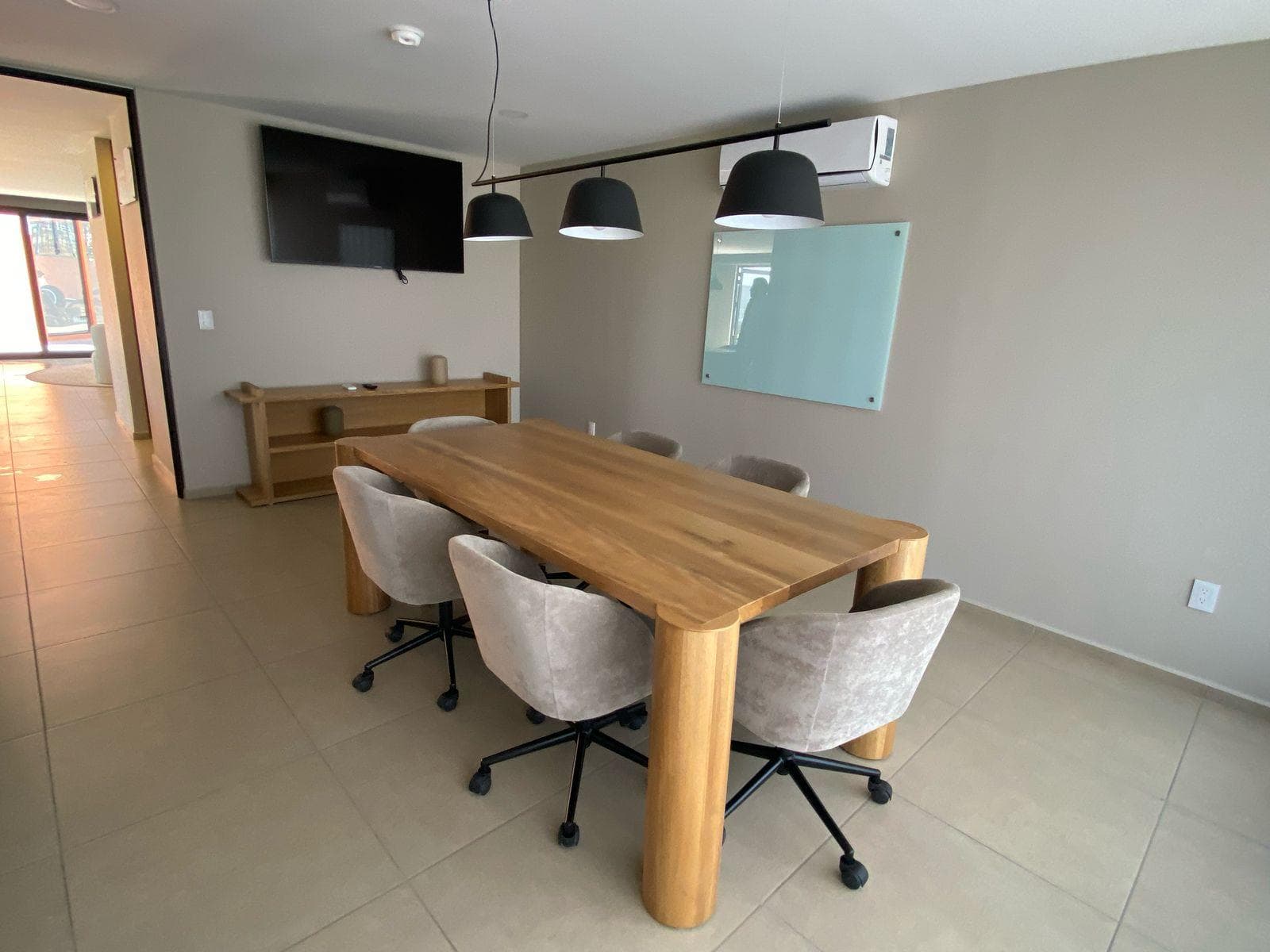 Departamento con 2 Recámaras en Punta Mayor, Frente a Plaza Mayor