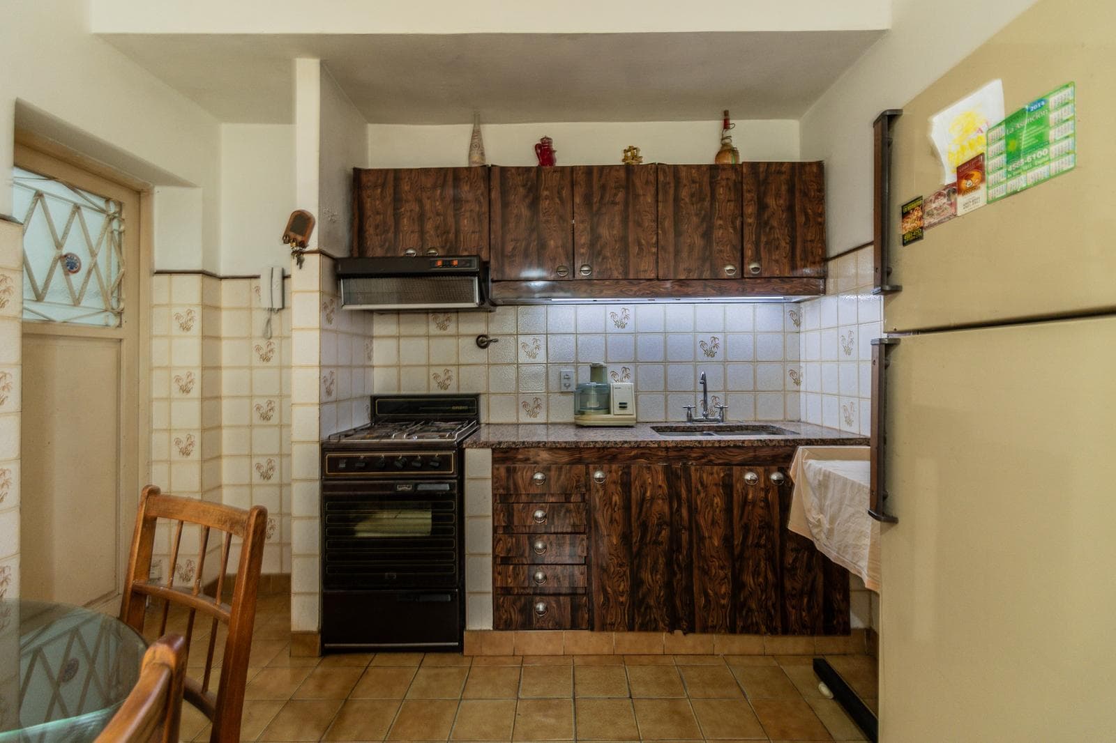 House with an apartment, plus a large storage room and parking spaces on its own lot. Excellent neighborhood!!
