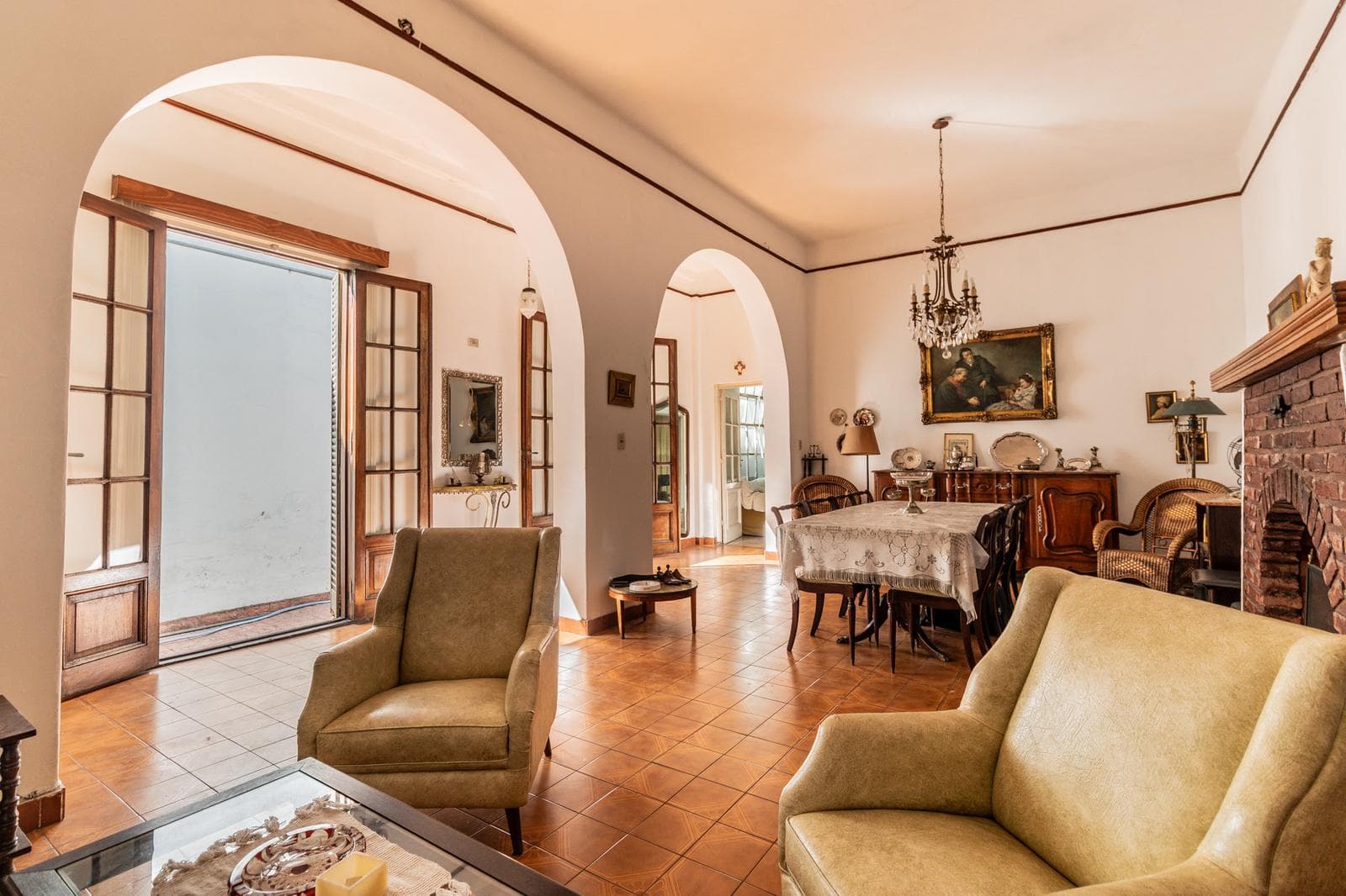 House with an apartment, plus a large storage room and parking spaces on its own lot. Excellent neighborhood!!