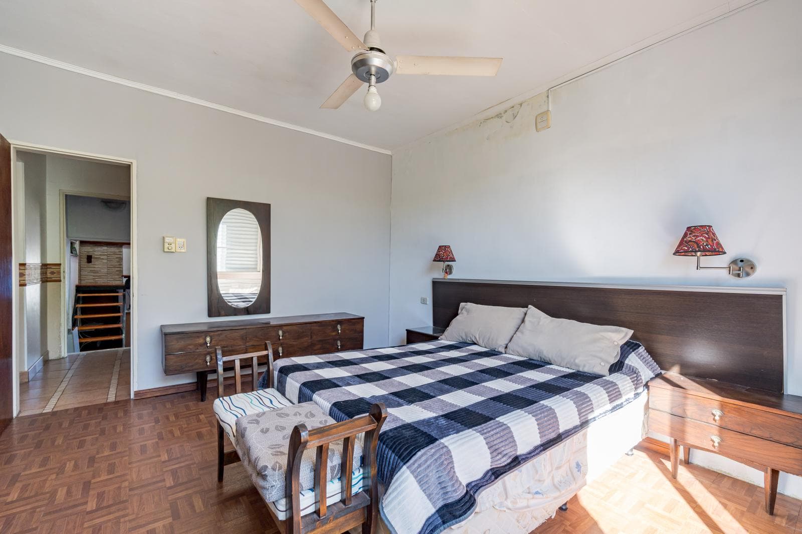 FOR SALE / TRADE - House - 4 bedrooms - Garage and terrace with barbecue - Alberdi, Rosario