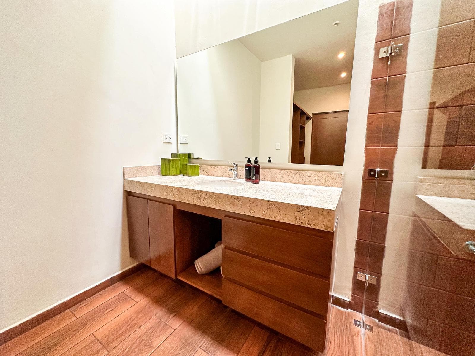 Three-bedroom house in a private residential community, Conkal