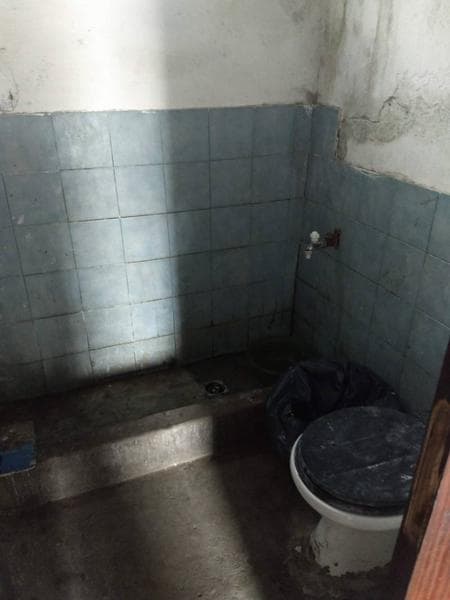 Property with two homes—one in need of renovation and the other fully finished—for sale in Laferrere