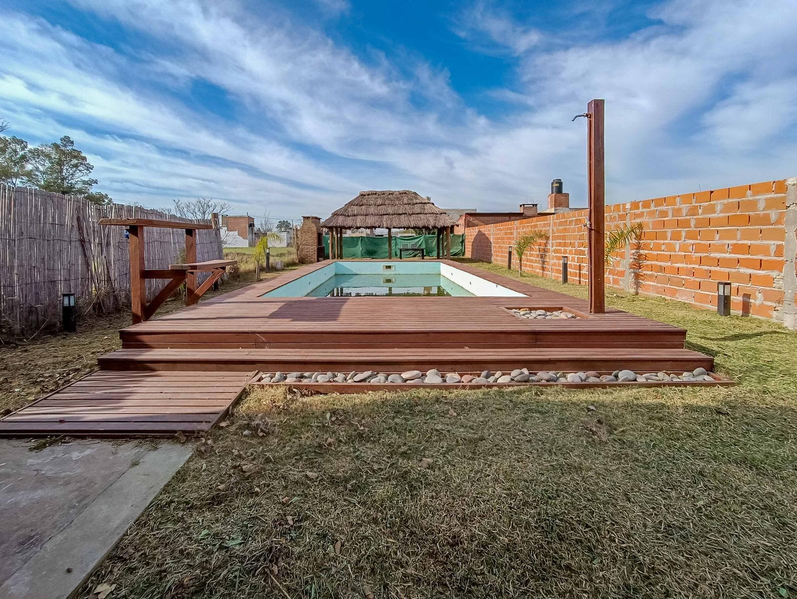 FOR SALE/EXCHANGE - House - 3 Bedrooms - Pool - Garage - Luis Palacios, San Lorenzo.
