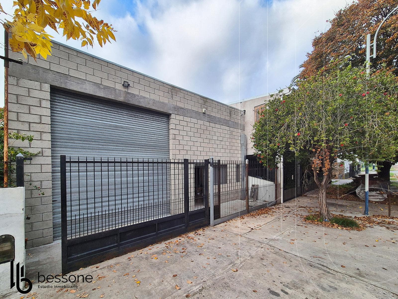 Warehouse in Las Avenidas