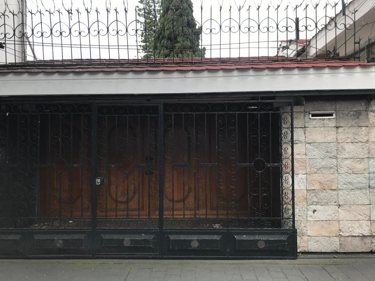 House for Sale on Av. General José Vicente Villada, La Merced