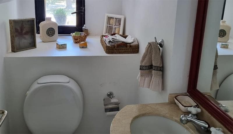 Country-Style House for Sale in Manzanares Pilar, San Francisco