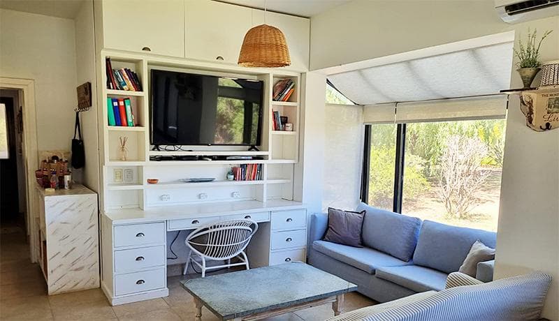 Country-Style House for Sale in Manzanares Pilar, San Francisco