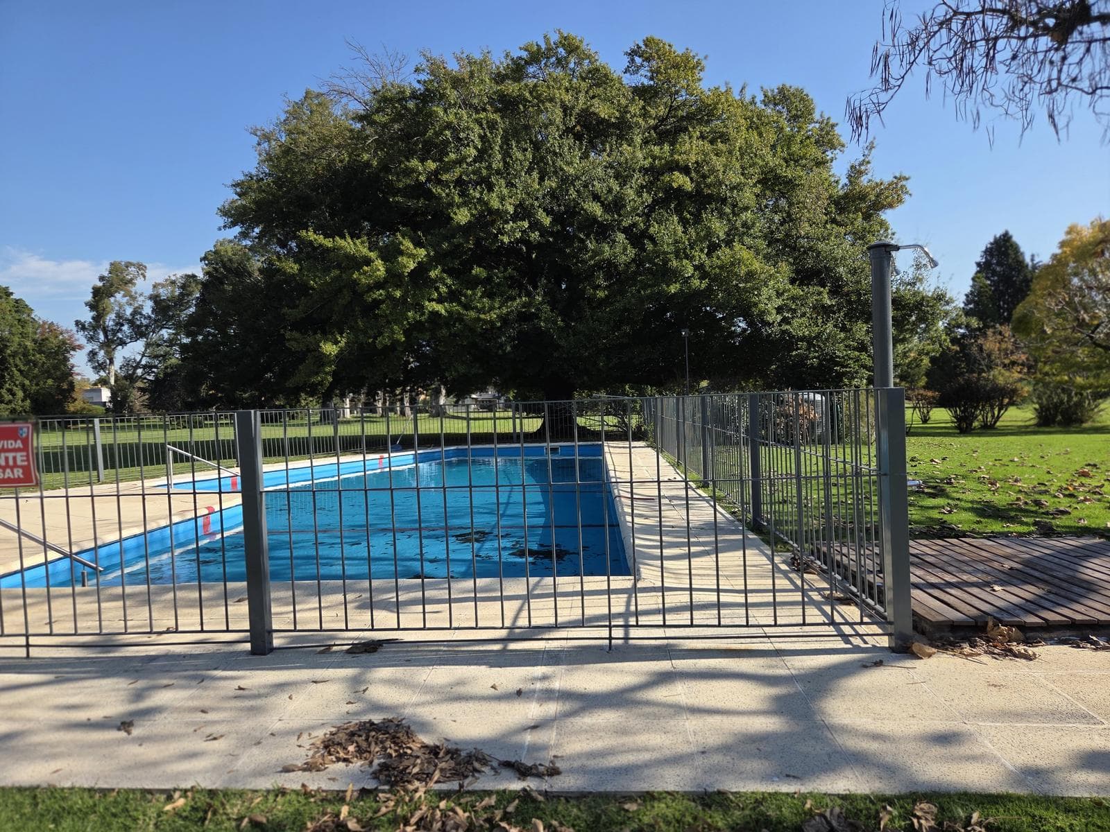 Country-Style House for Sale in Manzanares Pilar, San Francisco