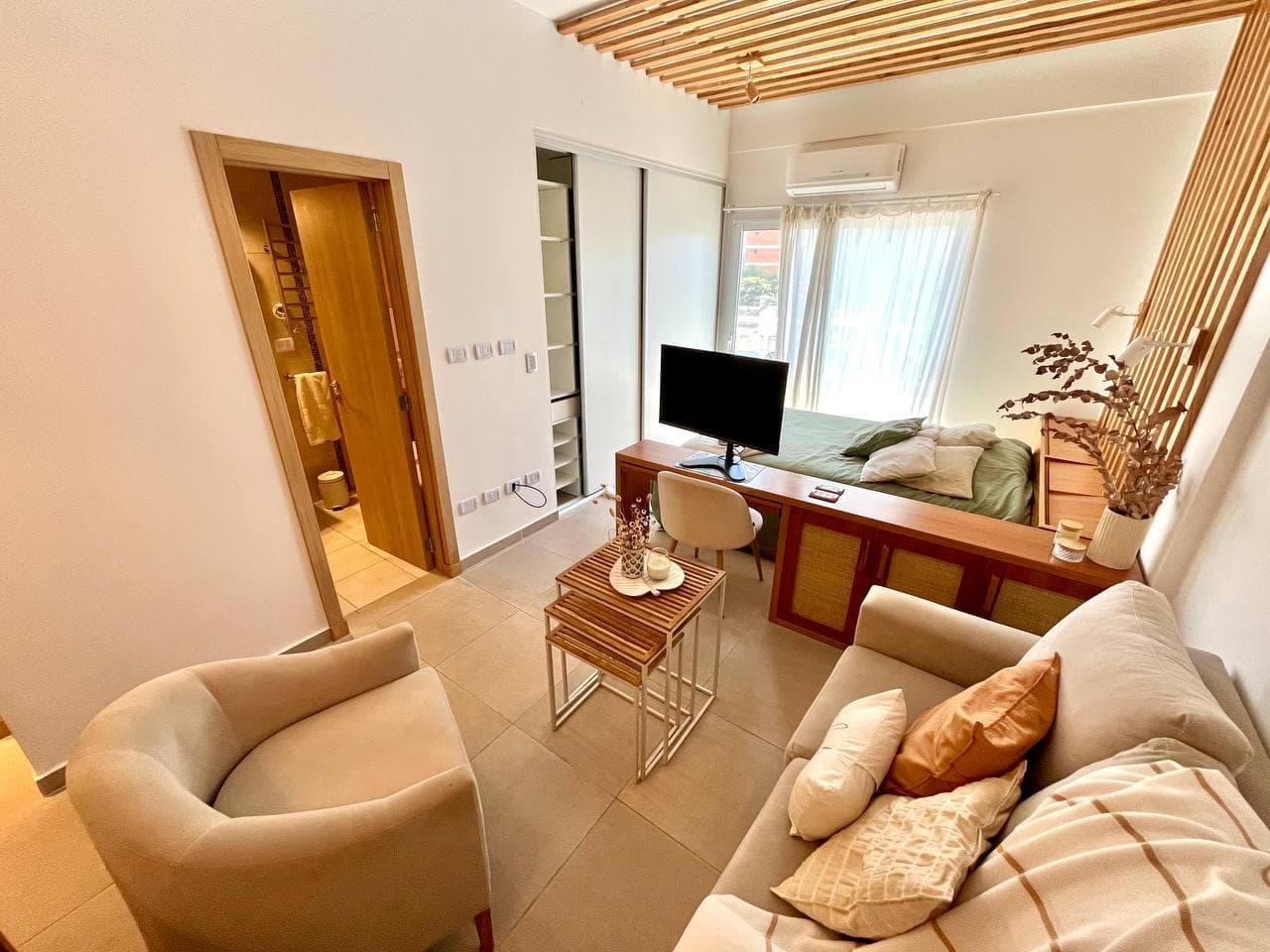 FULLY FURNISHED STUDIO FOR SALE IN DOWNTOWN QUILMES WITH PARKING SPACE