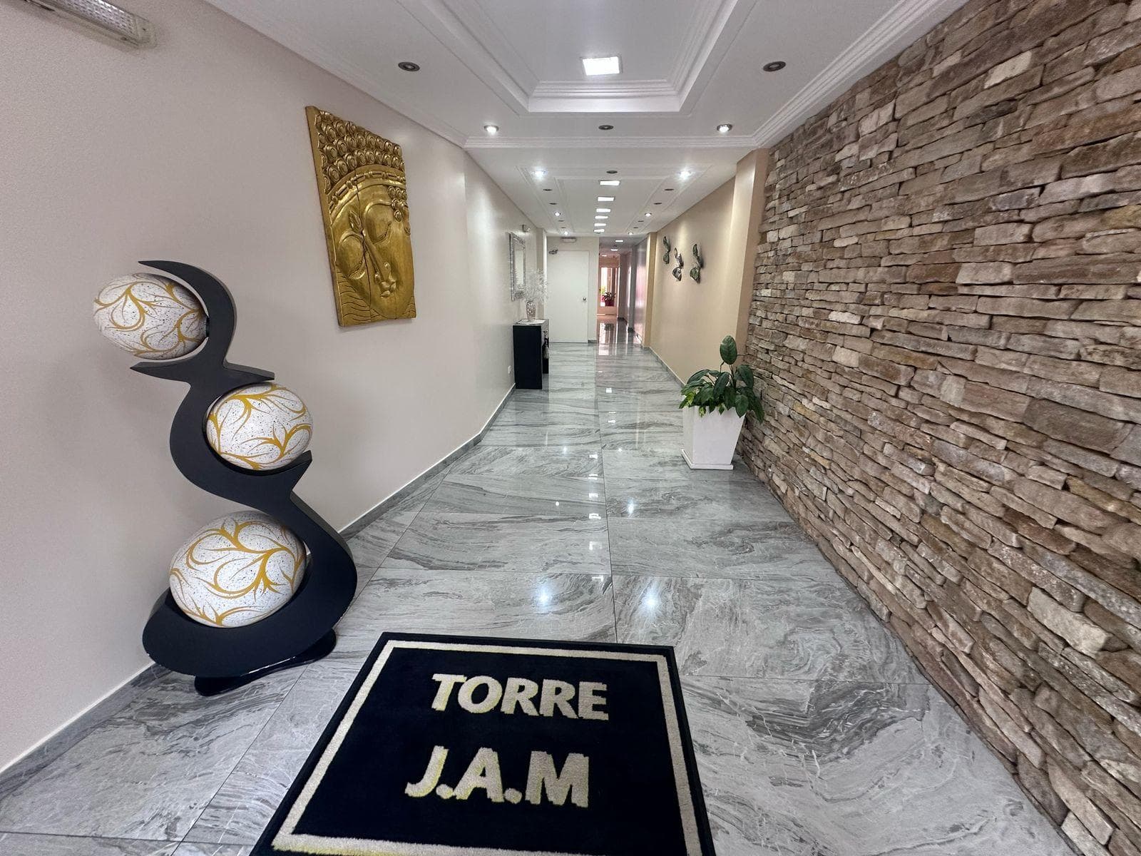 FOR SALE: BRAND-NEW 2-ROOM APARTMENT IN DOWNTOWN SAN JUSTO