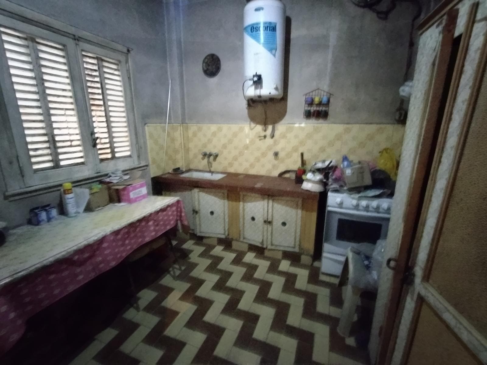 3-Bedroom House with a Spacious Garden and Great Potential in CLAYPOLE