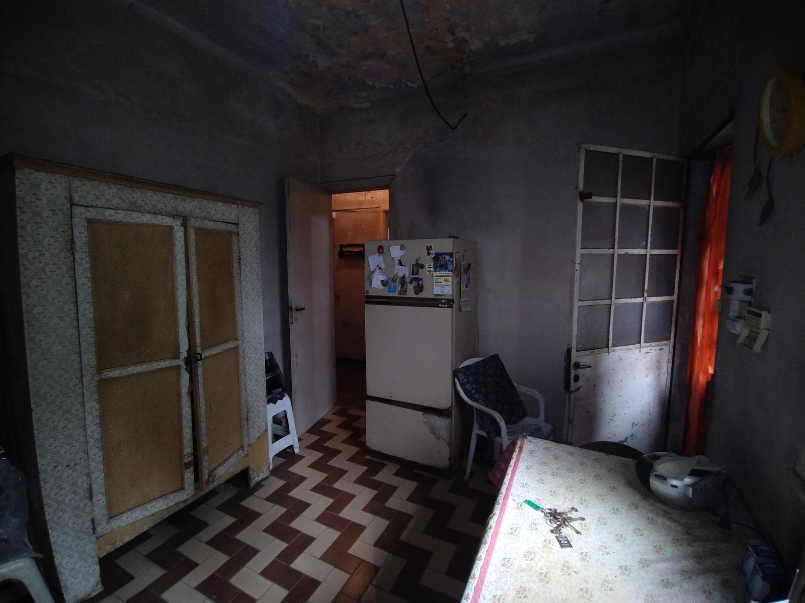3-Bedroom House with a Spacious Garden and Great Potential in CLAYPOLE