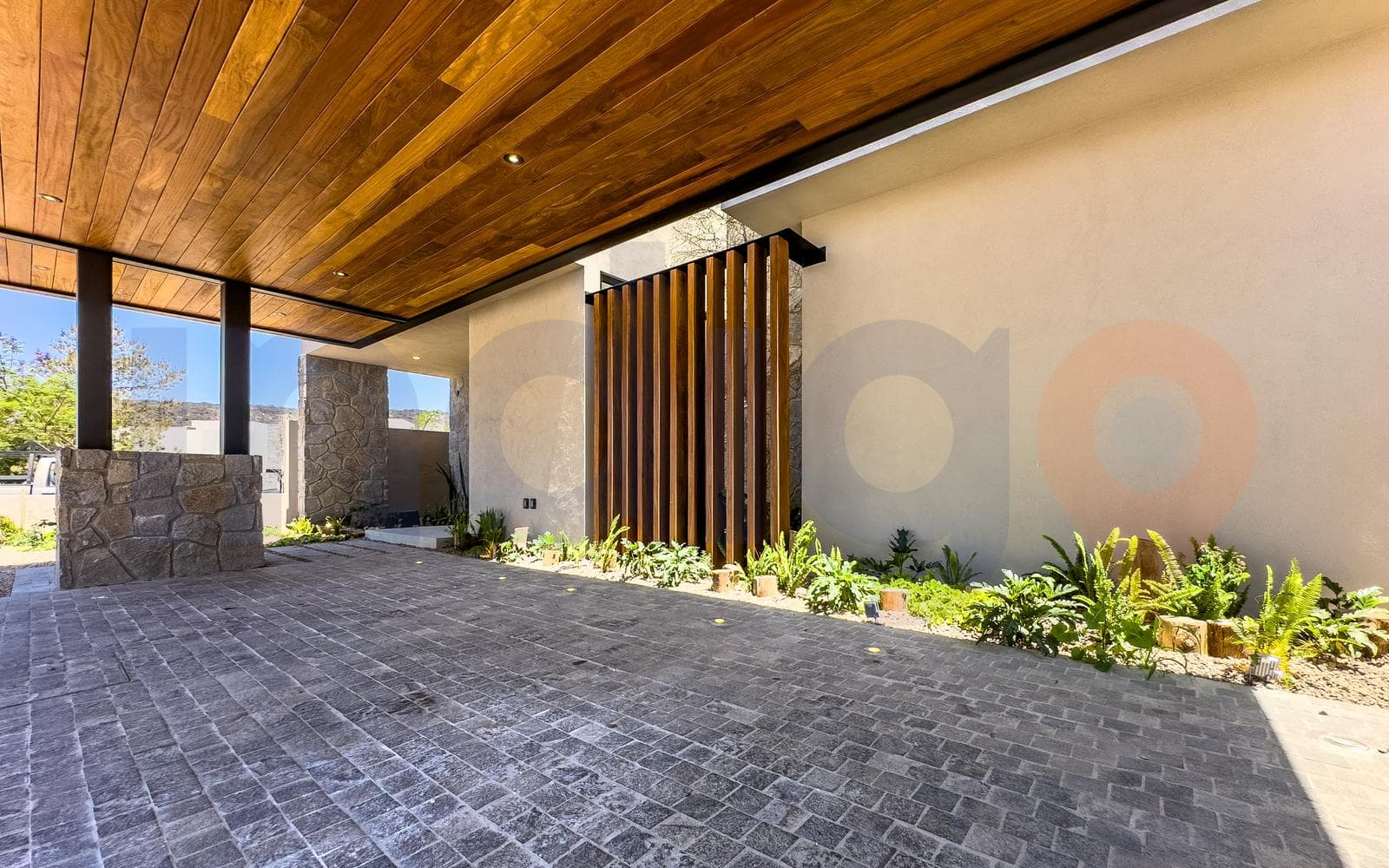 House for Sale in Altozano in the Río Condominium with a Pool