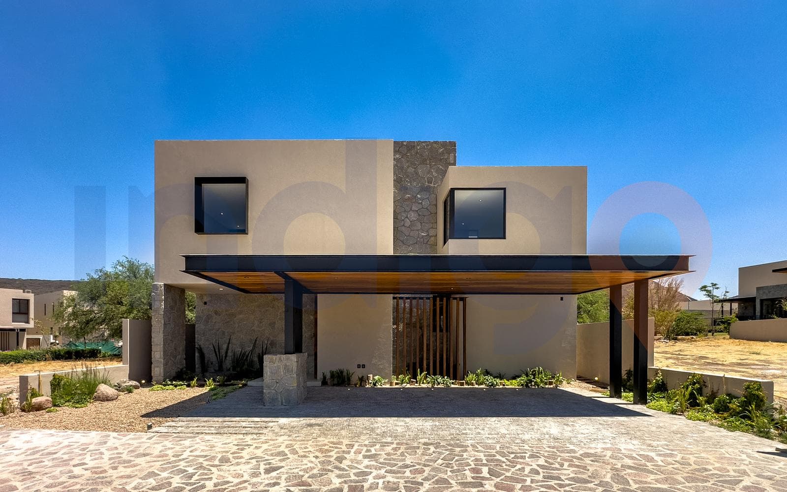 House for Sale in Altozano in the Río Condominium with a Pool