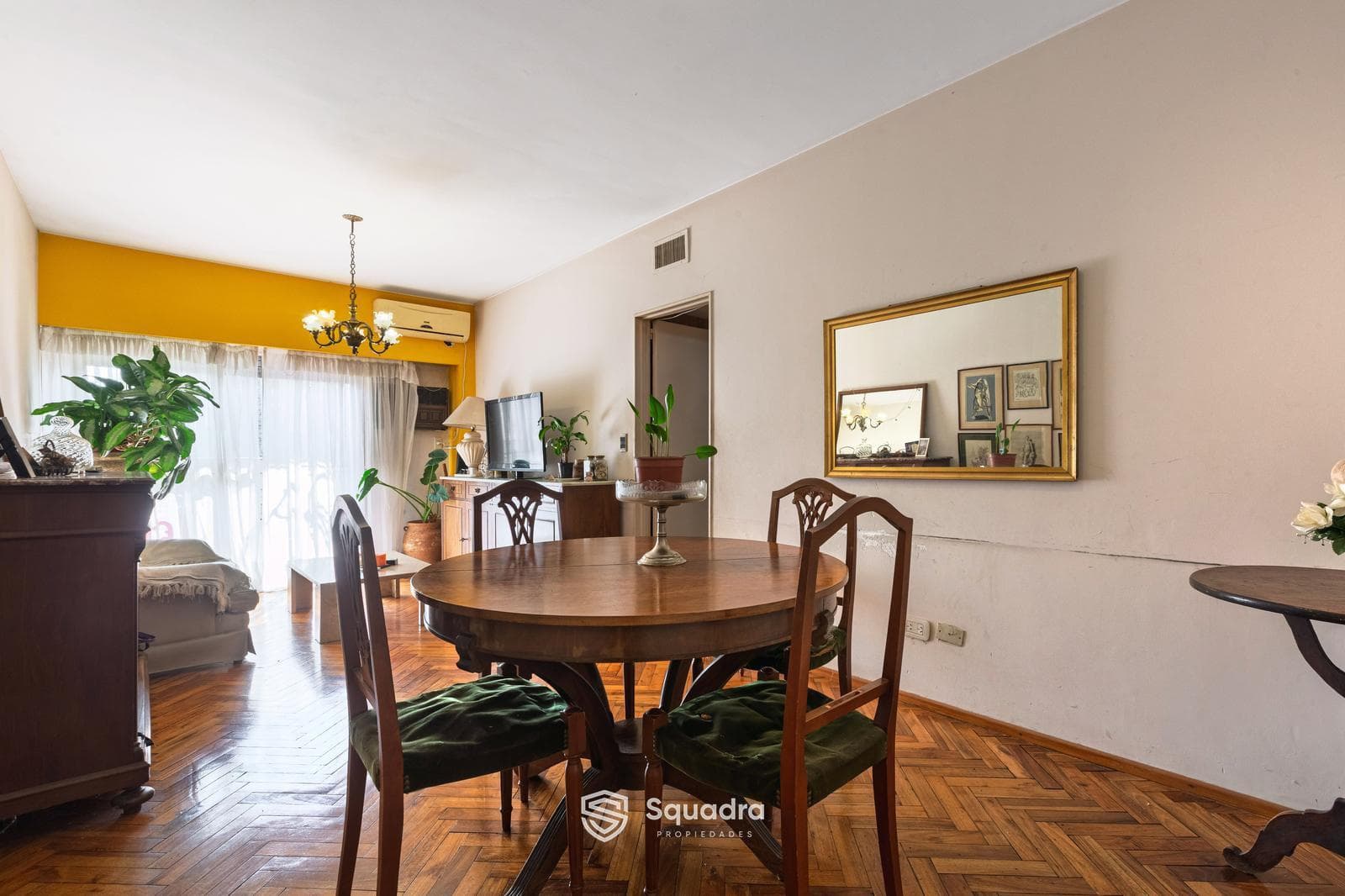 FOR SALE | TRADE-IN — Apartment — 3 bedrooms with balcony — Downtown, Rosario. QUALIFIES FOR A LOAN.