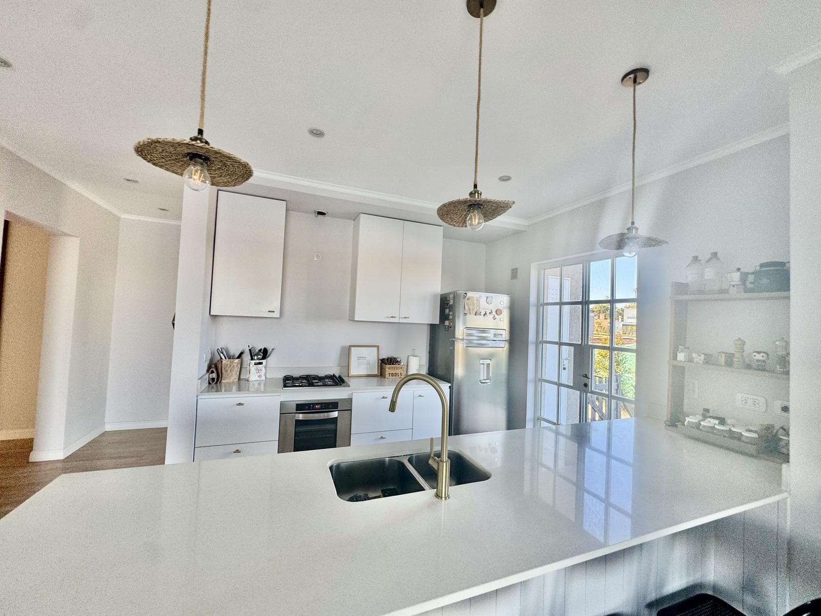 House for Sale in the Santa Ana Neighborhood Near the Lagoon