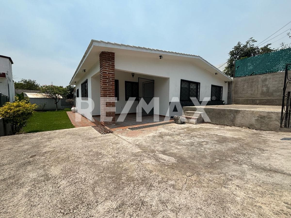 House for Sale in Morelos, Amates de Oaxtepec Subdivision