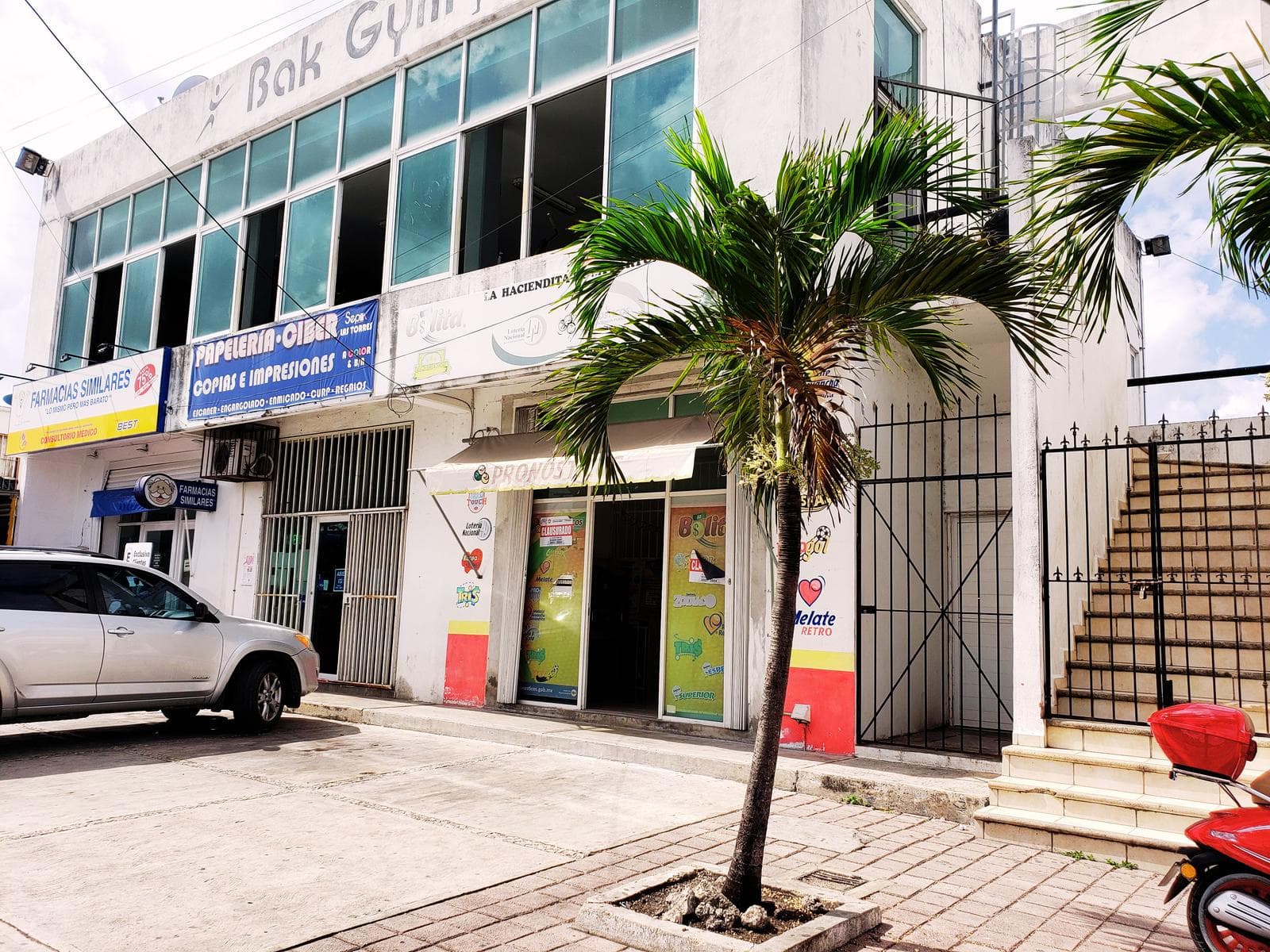 Plaza Comercial en Venta en Avenida Chacmol, Cancún
