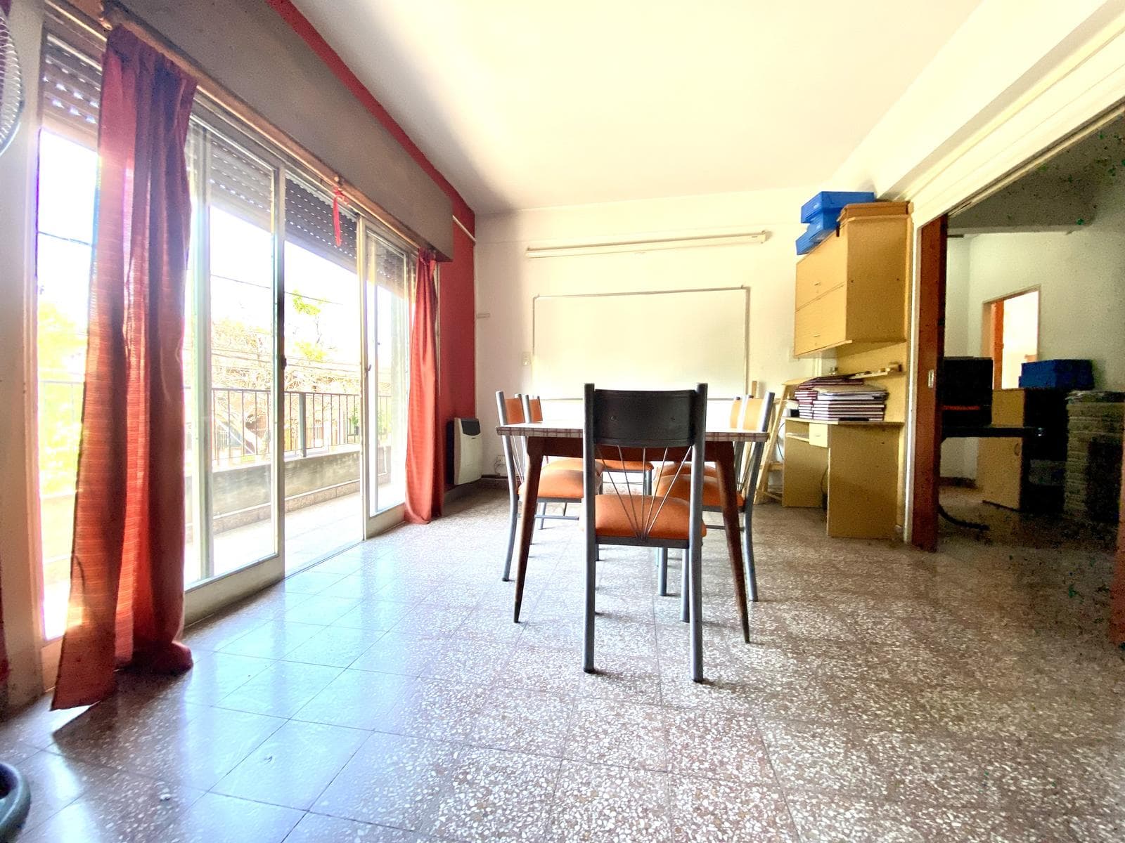 VENTA EN BLOQUE- VILLA BOSCH- Casa 3 deptos con patio, cochera y terraza - lote propio