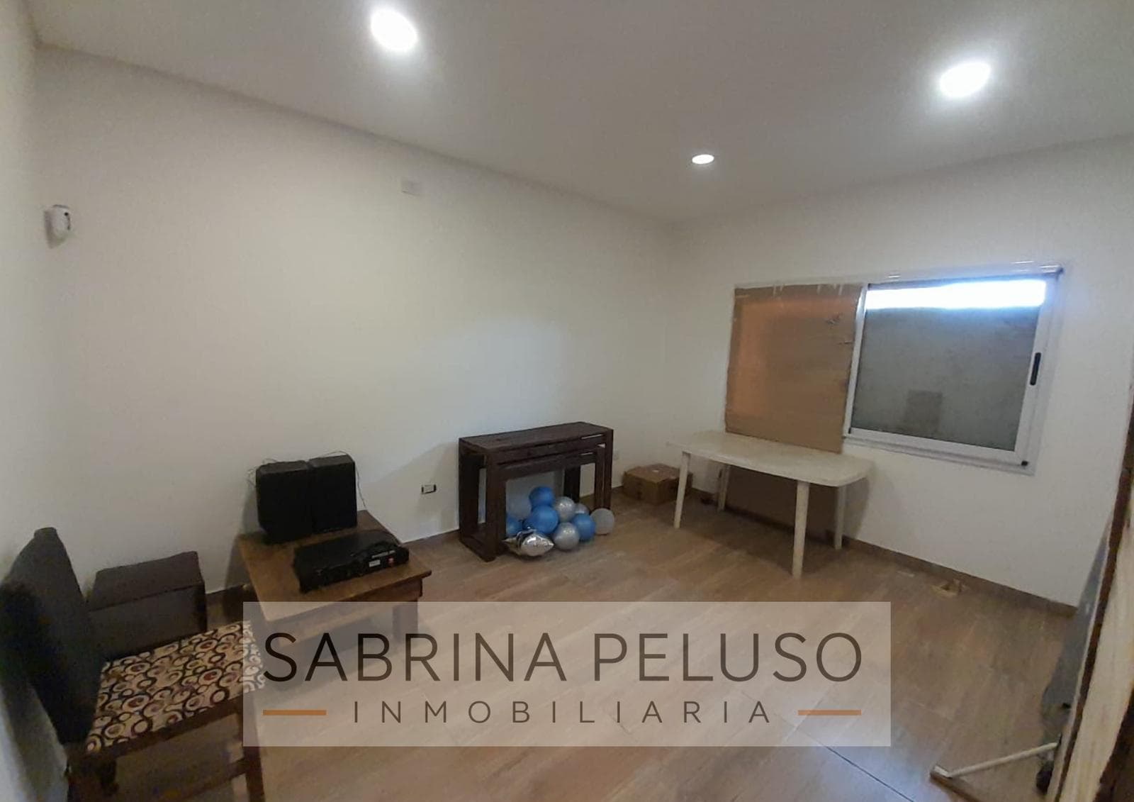 MINIMALIST TWO-STORY HOUSE - 5 ROOMS FOR SALE - PASO DEL REY