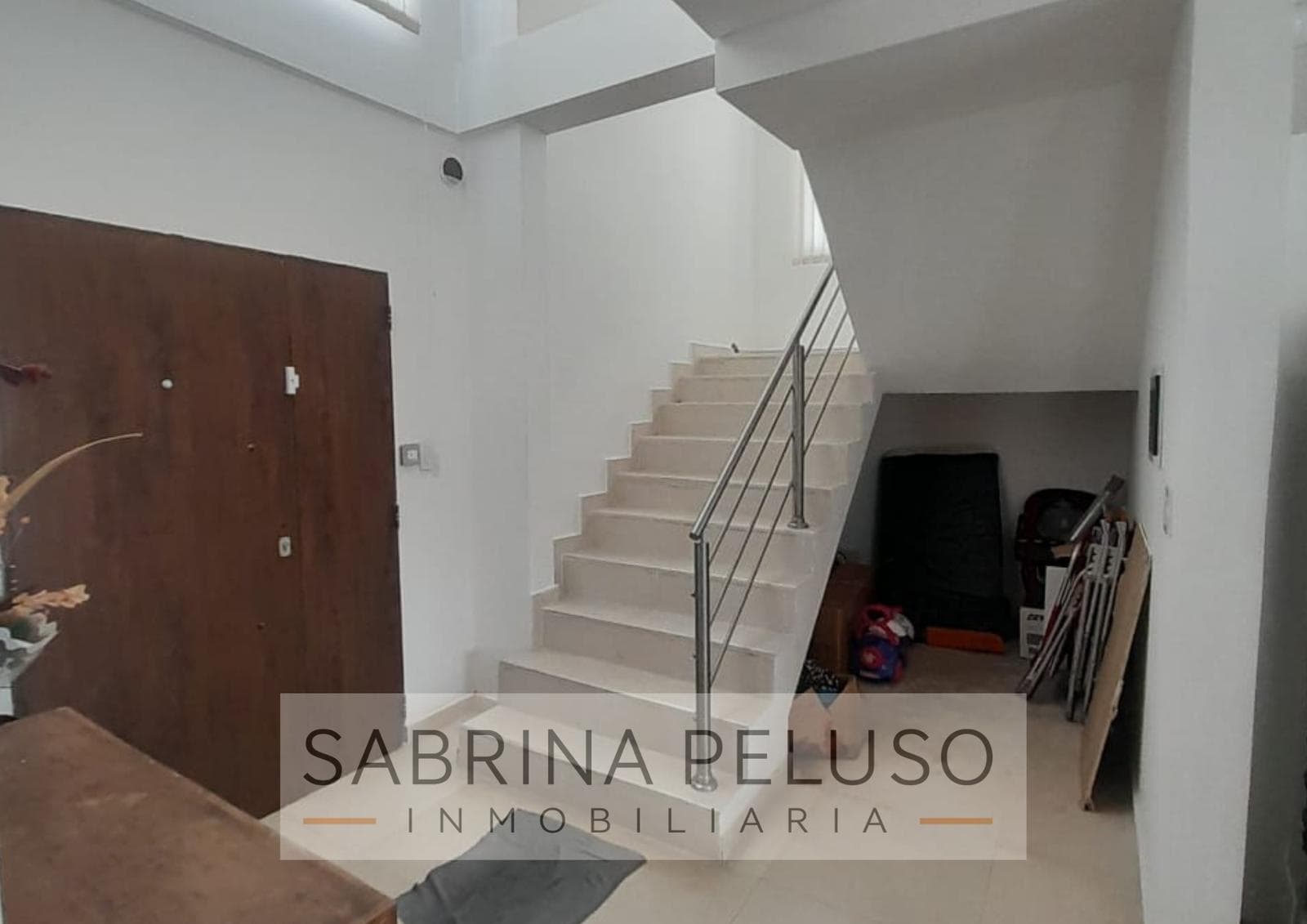 MINIMALIST TWO-STORY HOUSE - 5 ROOMS FOR SALE - PASO DEL REY