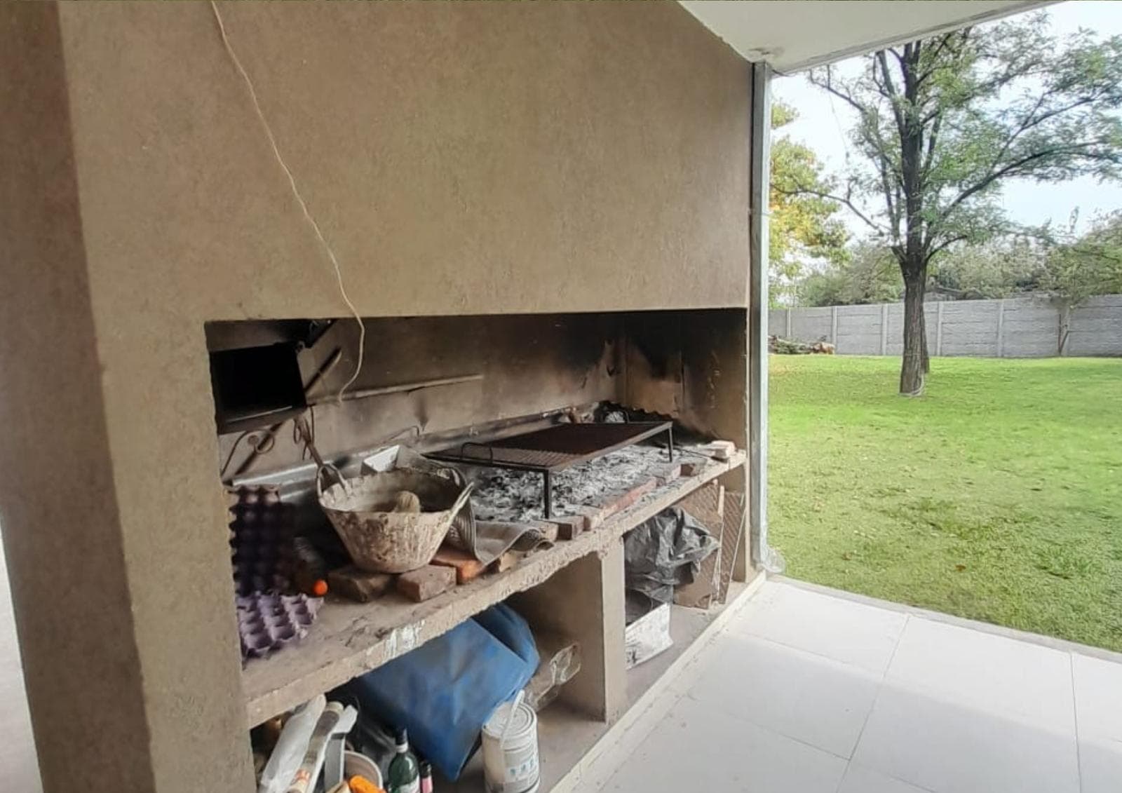MINIMALIST TWO-STORY HOUSE - 5 ROOMS FOR SALE - PASO DEL REY