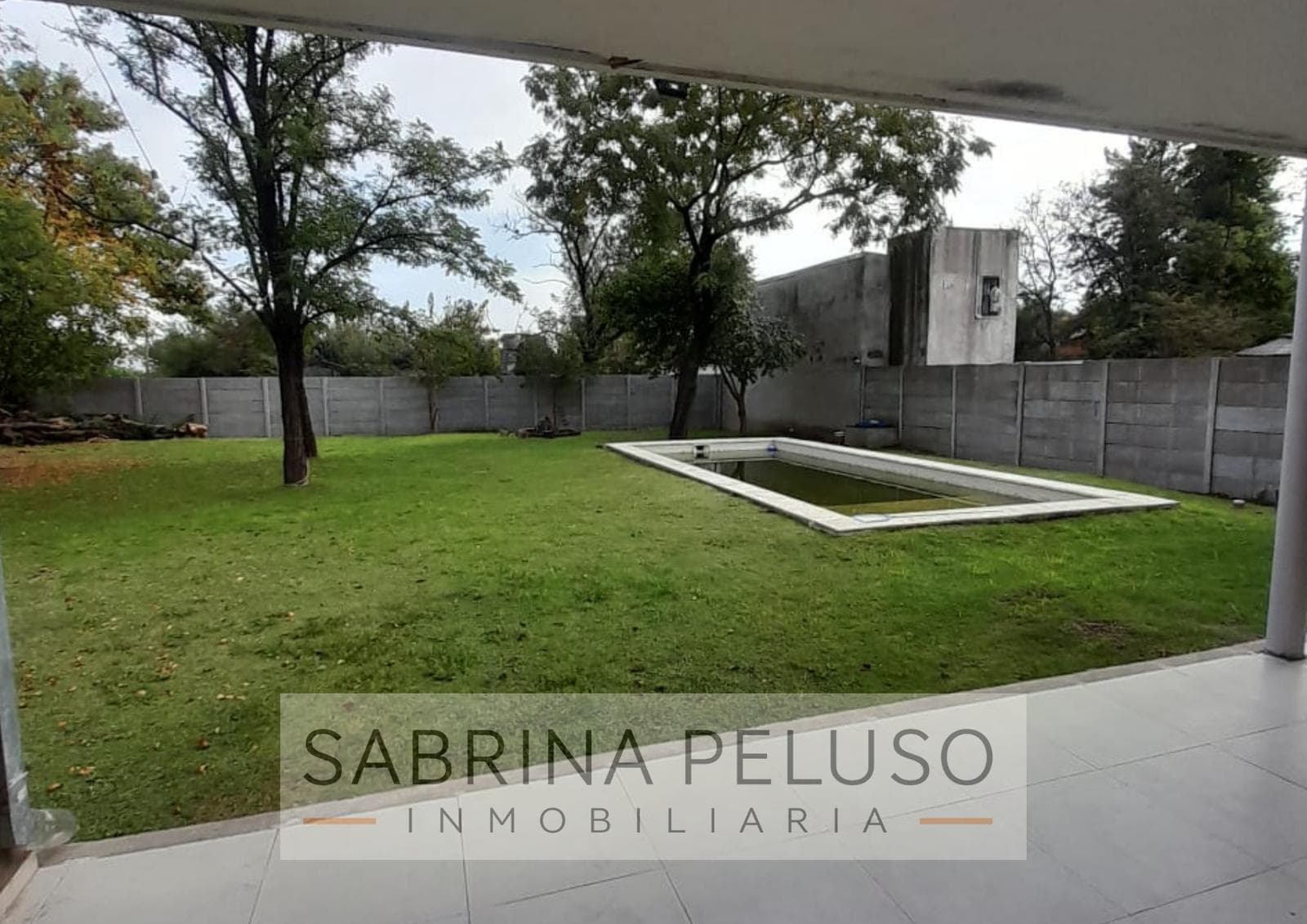 MINIMALIST TWO-STORY HOUSE - 5 ROOMS FOR SALE - PASO DEL REY