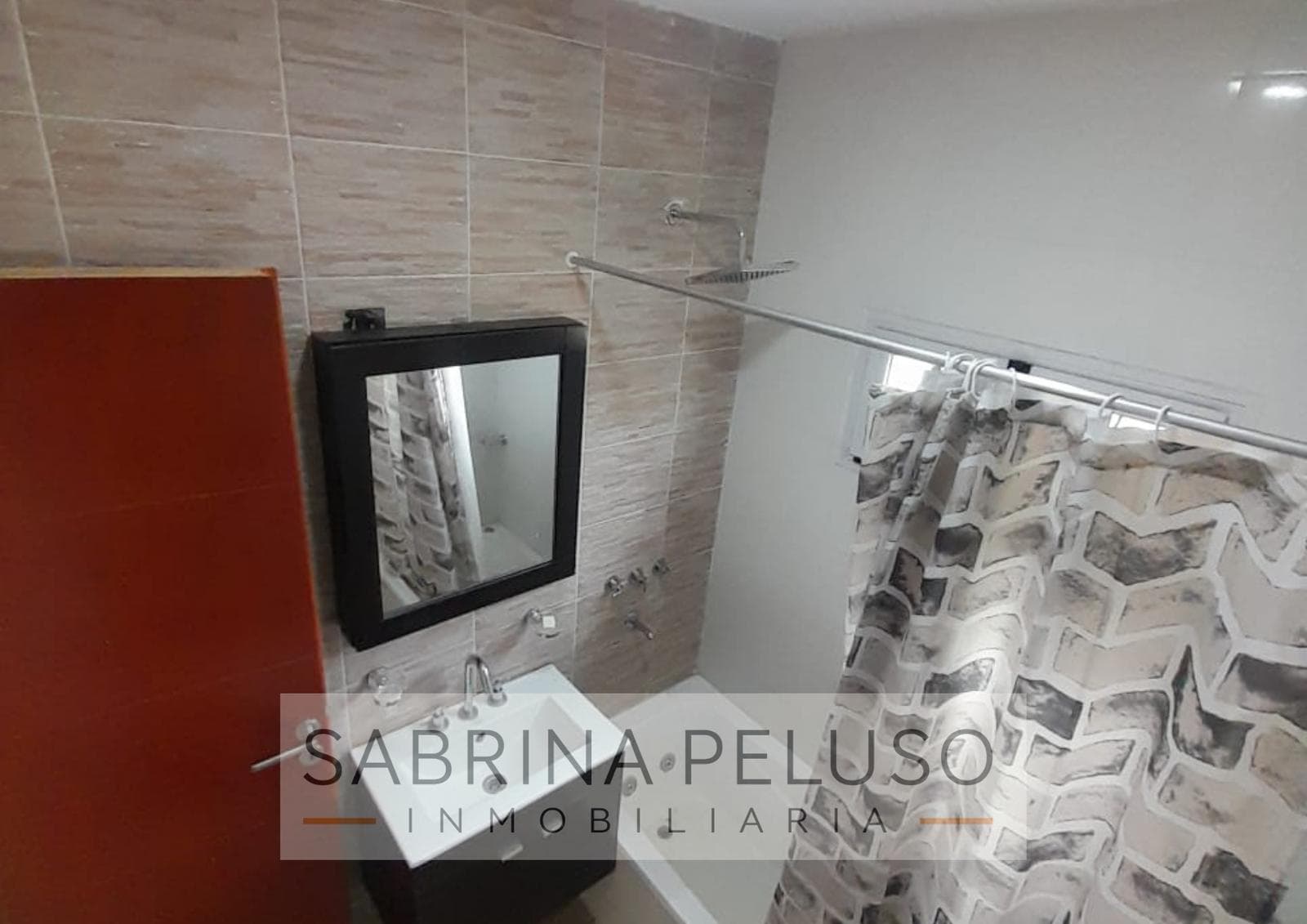 MINIMALIST TWO-STORY HOUSE - 5 ROOMS FOR SALE - PASO DEL REY