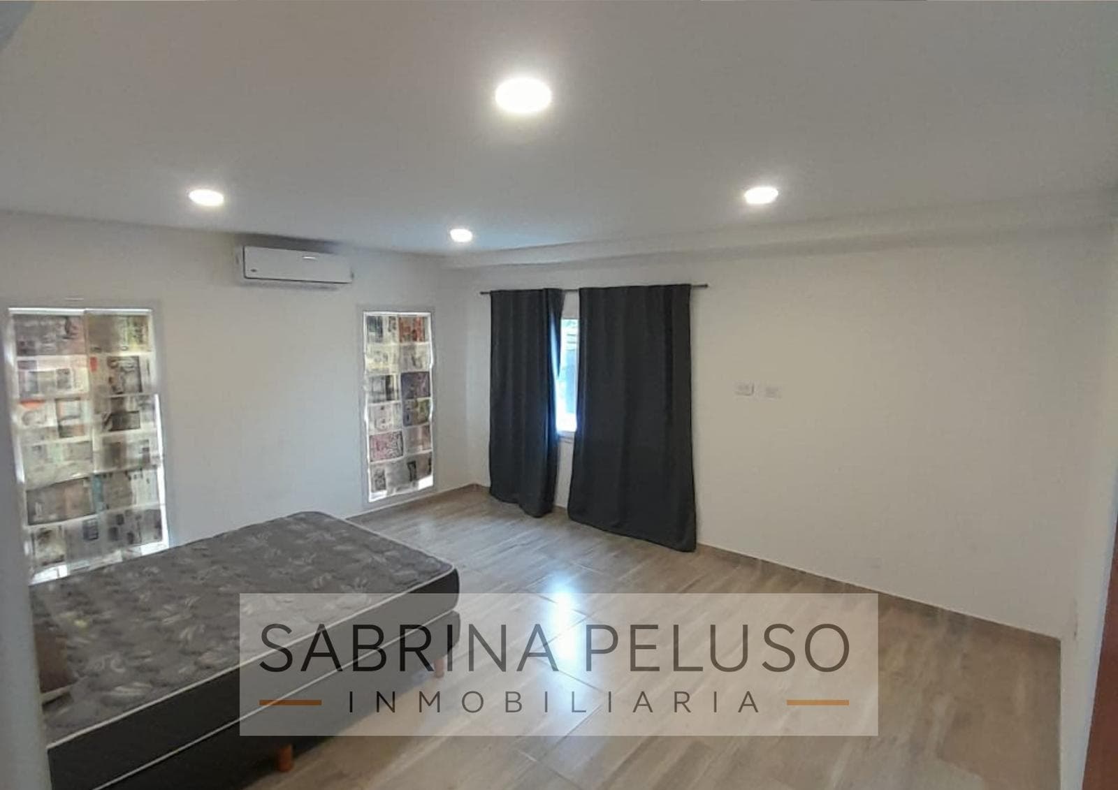 MINIMALIST TWO-STORY HOUSE - 5 ROOMS FOR SALE - PASO DEL REY