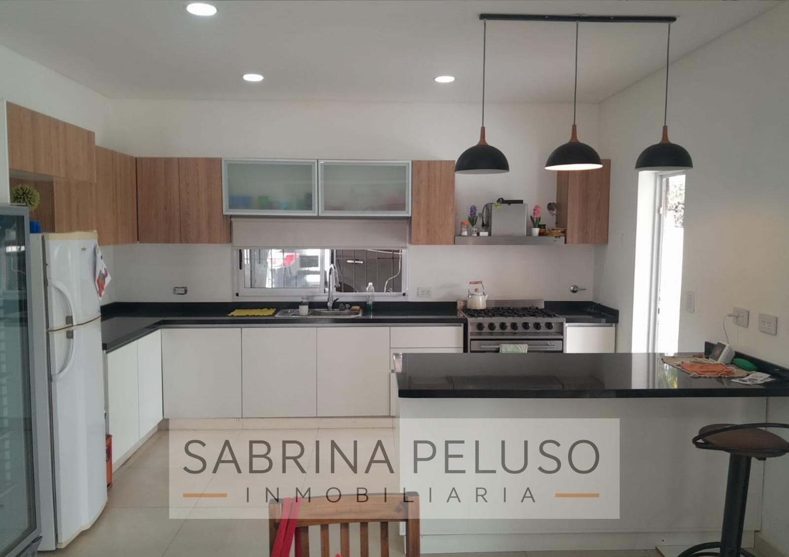 MINIMALIST TWO-STORY HOUSE - 5 ROOMS FOR SALE - PASO DEL REY