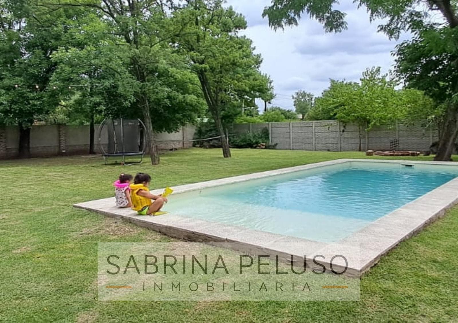 MINIMALIST TWO-STORY HOUSE - 5 ROOMS FOR SALE - PASO DEL REY